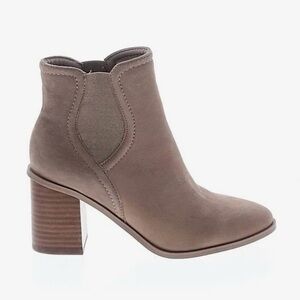 Splendid Ankle Bootie—Taupe ✨beautiful✨